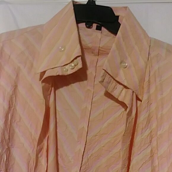 Men Sharp Shirt - Picture 2 of 6